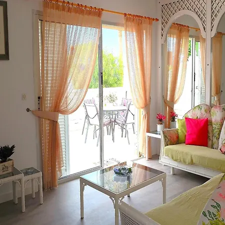 Anabel House With Private Pool בית נופש קיאו סלבאחה
