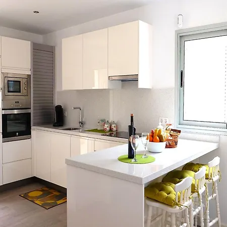 Anabel House With Private Pool בית נופש